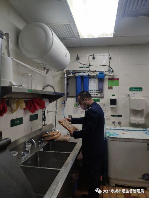 太仆寺旗市監局開展餐飲服務食品安全風險隱患拉網式大排查，筑牢群眾飲食安全防線